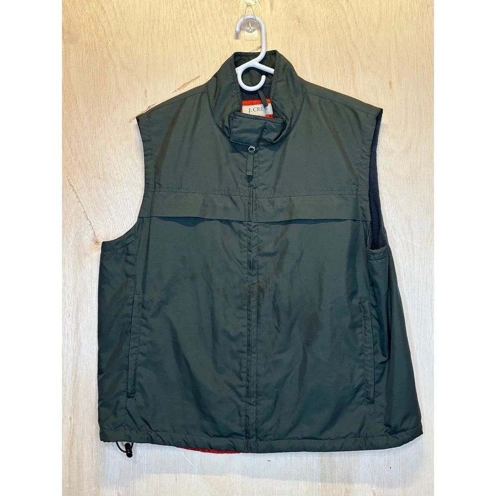 J.Crew Vintage Vest Olive Green Polyester 23.5‎ pit to pit